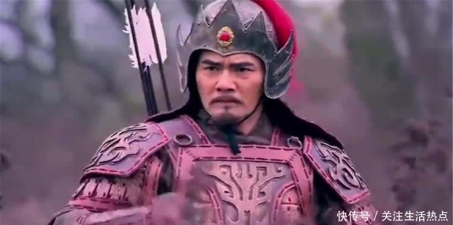 老汉|老汉钓鱼发现一只“乌龟”,背上插着四支箭,箭的主人来历非凡