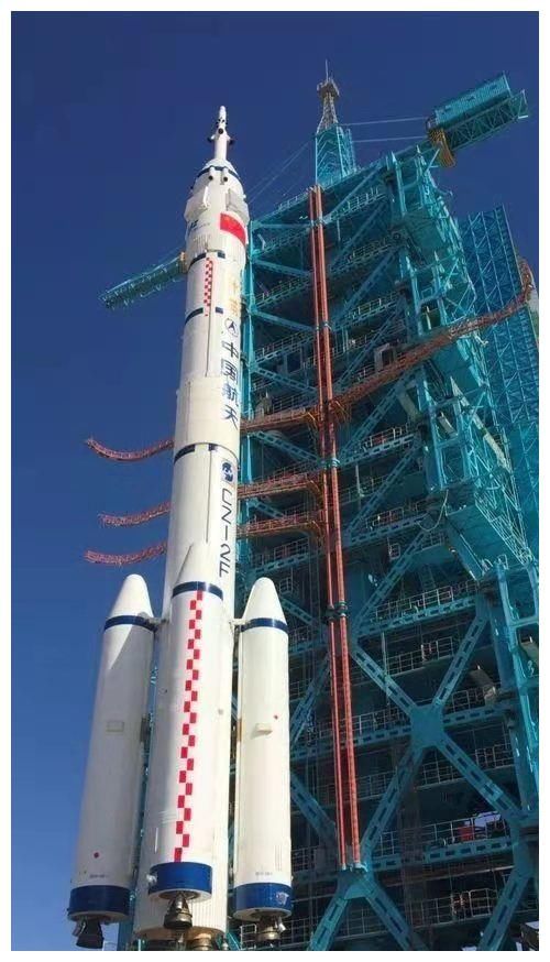 玉兔 从“玉兔”到“祝融”,中国航天人的浪漫太硬核了!