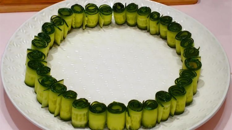 快过年了，教你用黄瓜做一道拿手菜，8分钟就上桌，待客也有面子