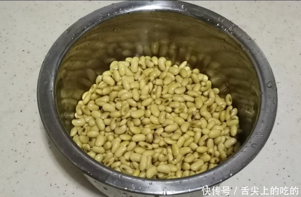 想吃豆腐很简单,一碗黄豆在家就可以搞定,又香又嫩零添加