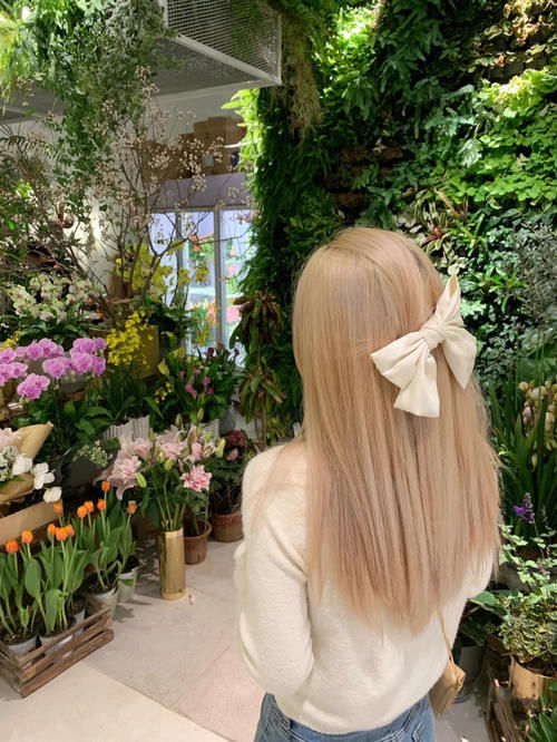 你和仙女就差一个发色，烟熏紫灰炫酷百搭，蓝精灵发色神秘又高级