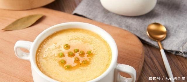 蒸鸡蛋羹|蒸鸡蛋羹时,不要直接加水,牢记2个技巧,鸡蛋细嫩又均匀!