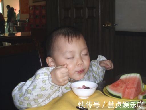 积食|奶奶带娃3年,孩子从未积食,少吃2种饭,多做2事,强脾长大个