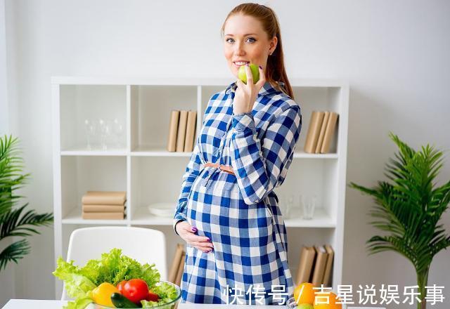 血糖控制|孕妇吃苹果孩子皮肤白,吃葡萄眼睛大?错!医生:两类孕妈别吃