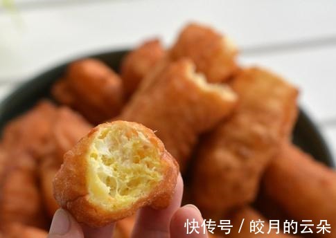绝招儿教给您，学会自制鸡蛋灌油条！