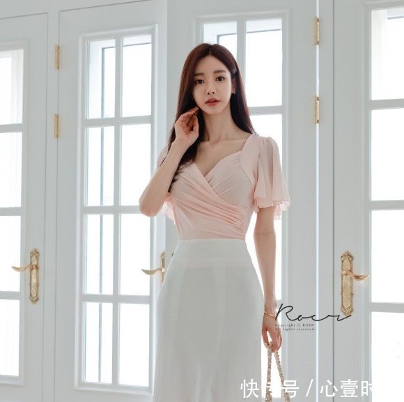 孙允珠|女神孙允珠高清时尚搭配:红杏潇湘艾叶霜露梦幻花袖裙