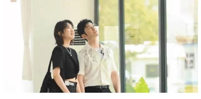 重心|4個廚房小白的《中餐廳》，要流量不要廚藝，節目重心是否偏離？