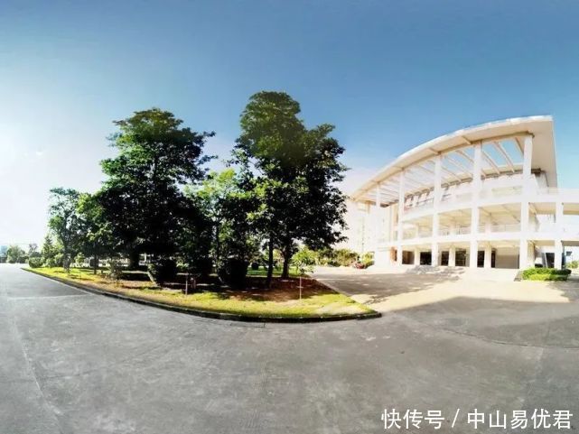 【名校巡礼】华附：被清华授予＂生源中学＂称号的学校有多厉害?