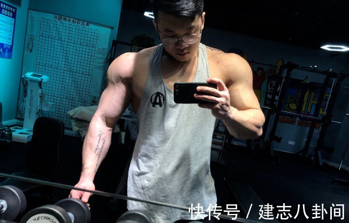 下辈子|肌肉大块头化身厨神,宵夜,一定是男朋友做的才算人类高质量!