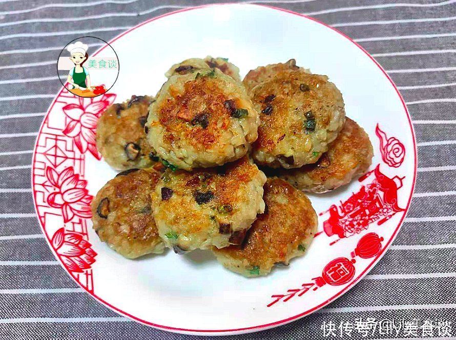  莲藕不凉拌不煲汤，换个做法，平底锅一煎，简单又营养，儿子爱吃