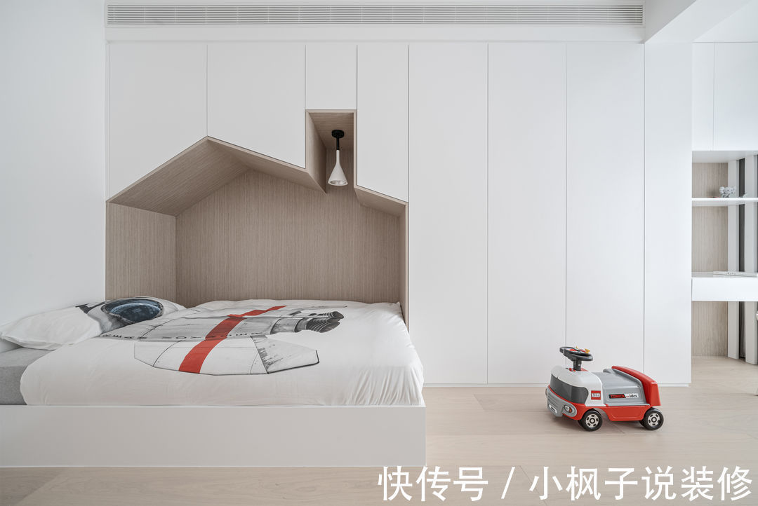 客餐厅|有一说一,还是极简风最耐看!看她家客餐厅,真大气