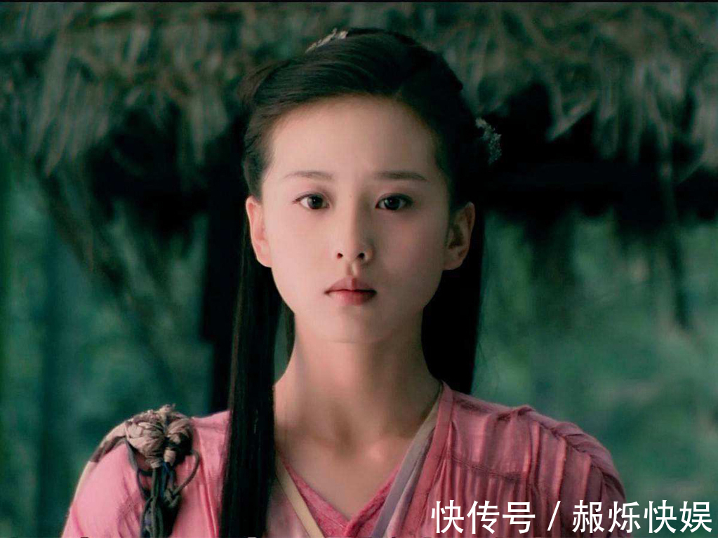 杨过@除了黄蓉还有一女子喜欢郭靖, 生下的儿子是主角, 还创出一套神功