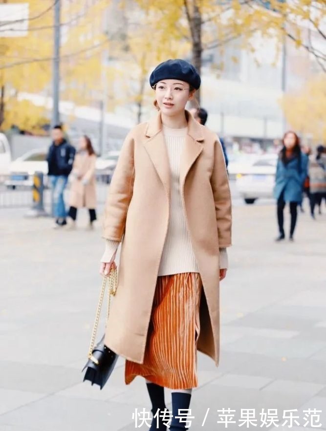 无可救药|秋冬穿大衣+裙子,美得无可救药!