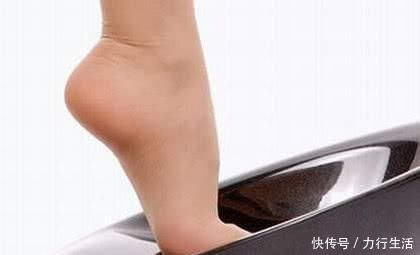 黑芝麻|血液垃圾的“天敌”找到了，40岁以后可劲吃，血管一天比一天好