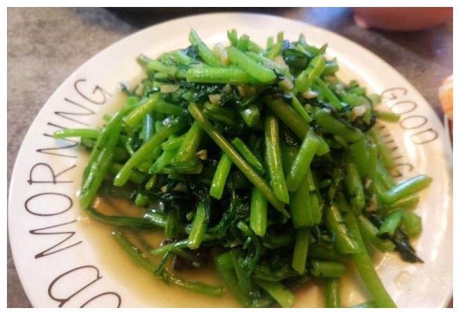 早餐没有大鱼大肉，却用心搭配，美味营养又健康，老人孩子都爱吃