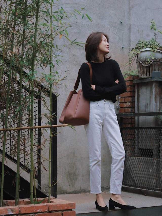 穿搭|秋天想穿出高级感，这几种搭配颜色方法得学会，能让你又飒又美