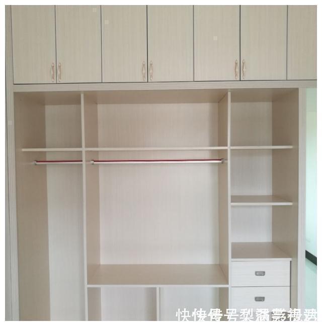 寿命|卧室装衣柜别再用这种材料，寿命短还污染严重，别等入住再后悔