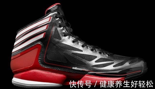 rose4 4大科技加持单只才348克这就是阿迪顶级实战鞋的能力吗!