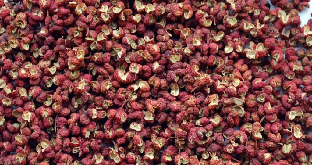 缓解|没想到小小花椒就能治痔疮!带你全面了解花椒治疗痔疮的方法