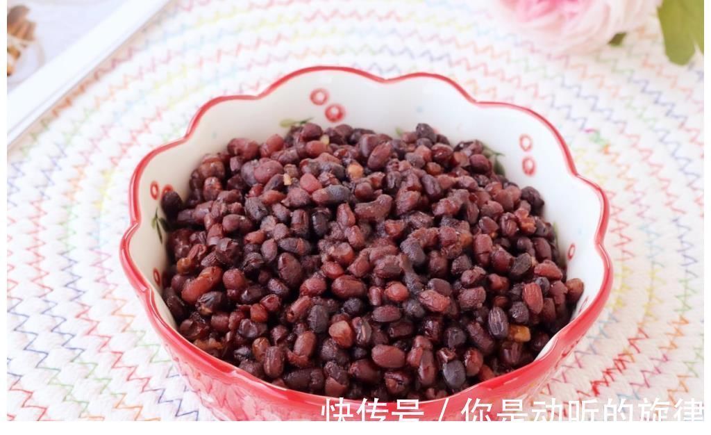 跟甜品店老板学做蜜红豆，不用泡豆，简单又省事，1个小时就能用