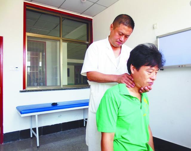 颈椎病|颈椎病头疼别担心，天麻配鱼头，头晕疼痛消失了，颈椎病去无踪