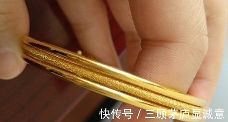 阿东 黄金手镯买光面的好还是磨砂面的好内行人道出了实情!