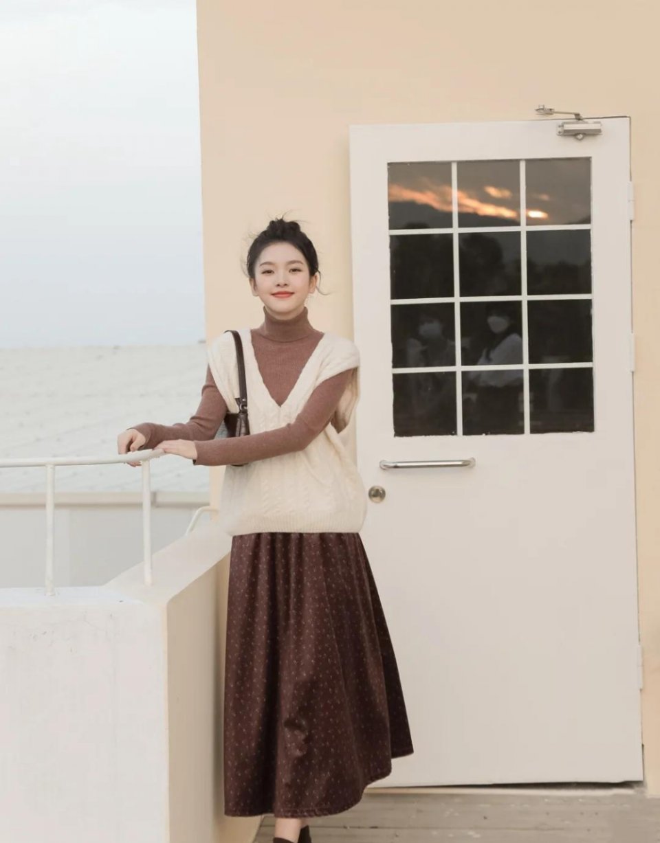 梨形身材女生如何穿出时尚感？关键要看衣服，是否具备这“三点”