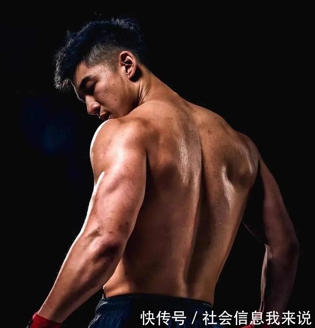 哥哥|身高172的健身男模，立体的五官，健美的身材，网友这腹肌可以！