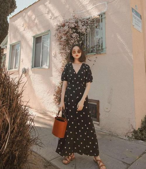  优雅|都是小个子，日本博主PK法式优雅风，哪个赢？穿对风格才是王道