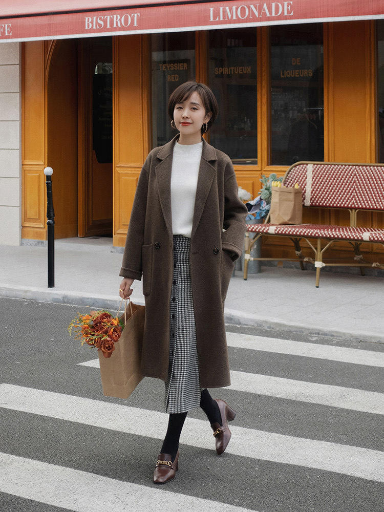 小蛮腰 职场女王不能缺的大衣穿搭,大气中又有小心机,学到就是赚到!