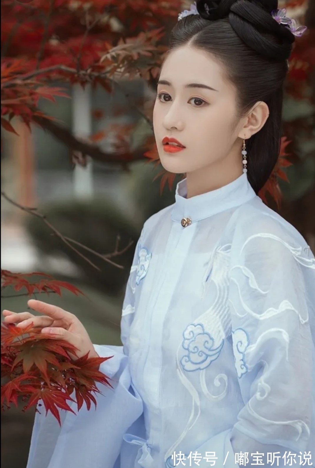 国宏!七律·无题(竹榭)