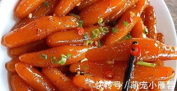 胡萝卜|天热我最喜欢做这个吃，低脂饱腹还营养，煮熟拌上料子就能吃，真香