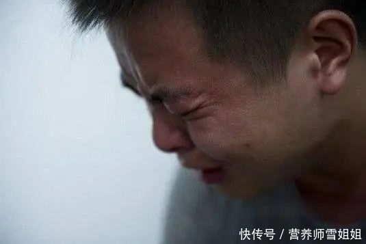 肺癌|41岁男子,确诊肺癌,平时不吸烟,但2个行为,早已把肺伤透了