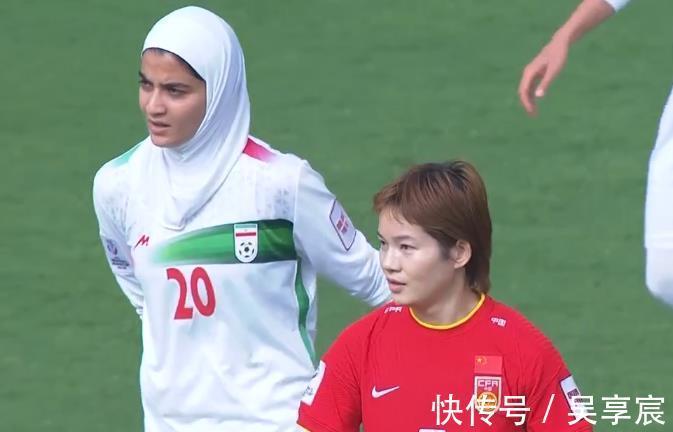 伊朗女足|2-0！中国女足吊打亚洲鱼腩，王霜破门，16分钟2球+巴萨式配合