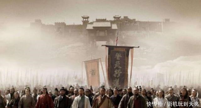 忠孝|水浒隐藏最深的小人不是宋江吴用,此人看着忠孝其实是位真小人!