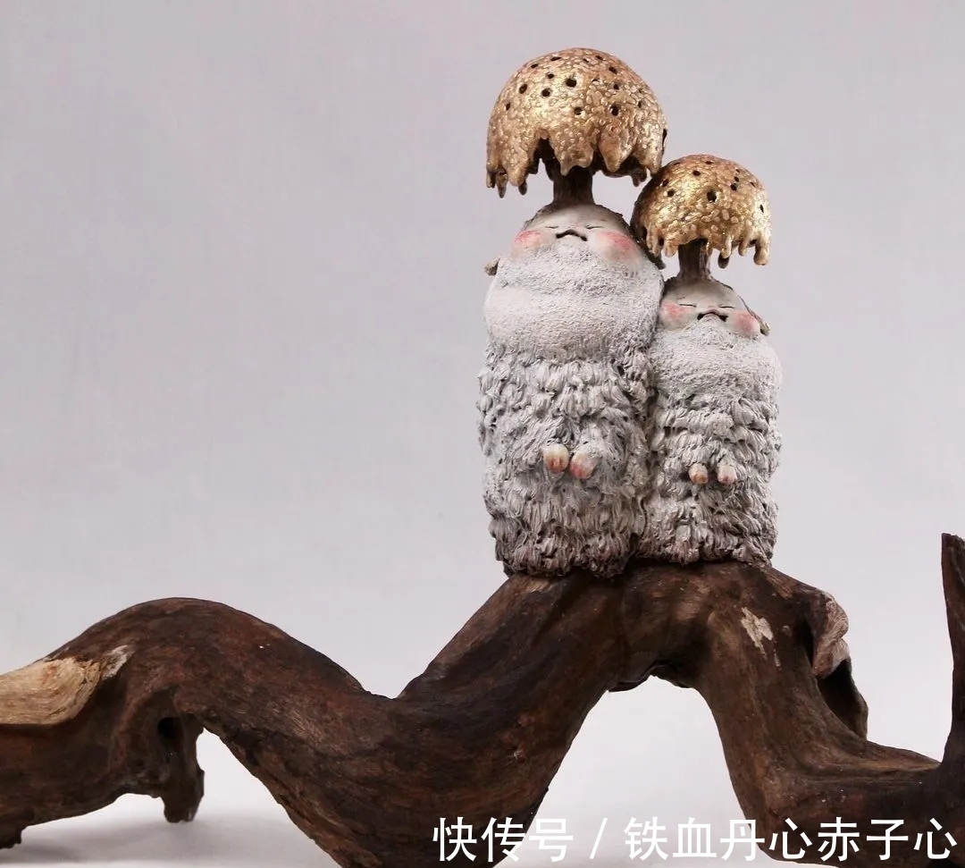 Ueda$Akishi Ueda:黑暗和可爱的完美交融