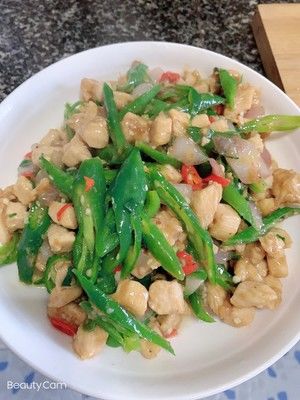 谁说鸡胸肉没味道，送您爆炒鸡胸肉，超下饭，吃不够，动手吧