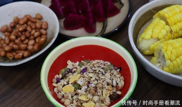 早餐|俩孩子的早餐,中西合璧超快手,孩子说天天吃也不会腻,太丰盛