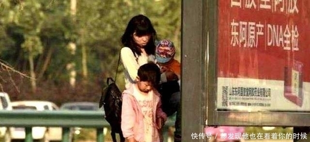 二胎政策|42岁妈妈告诉18岁儿子,已经“怀二胎”,看到儿子的反应后心酸!