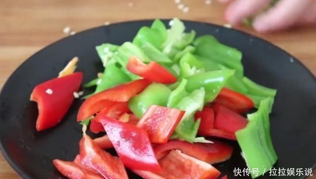 腐竹这样做才叫香,简单快速,入味下饭又解馋,不吃撑都停不下来