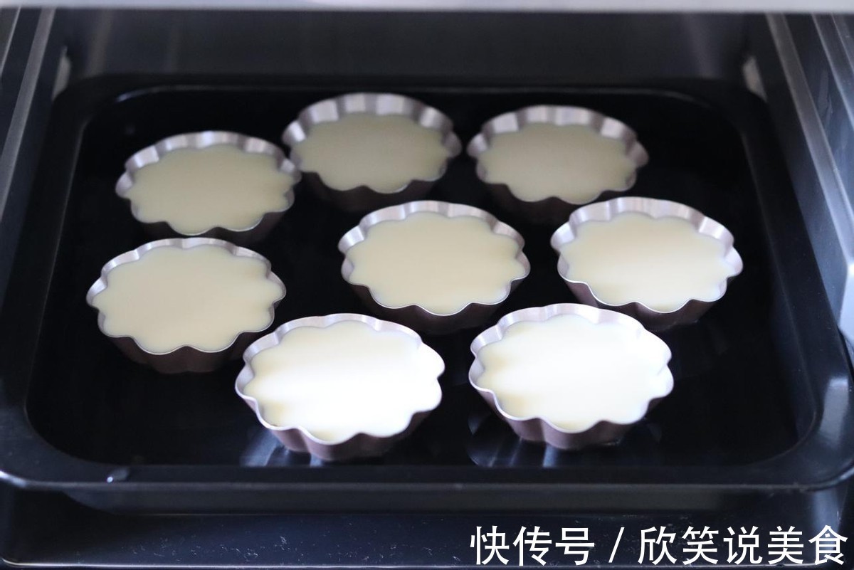 外表焦黄色泽诱人,软嫩有弹性的布丁入口即化,真好吃