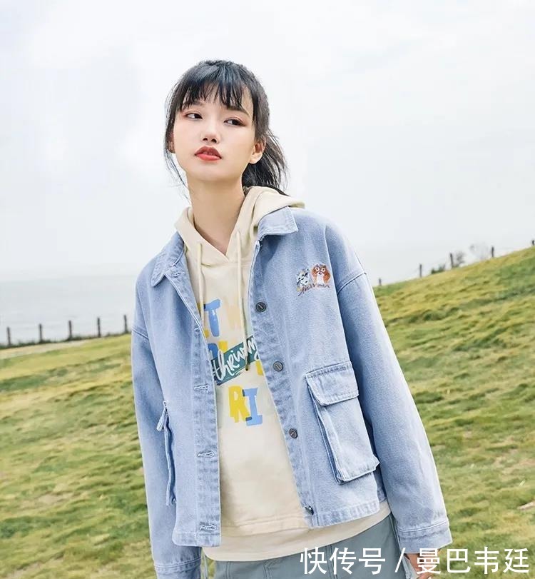 女生春季牛仔裤外套穿搭推荐