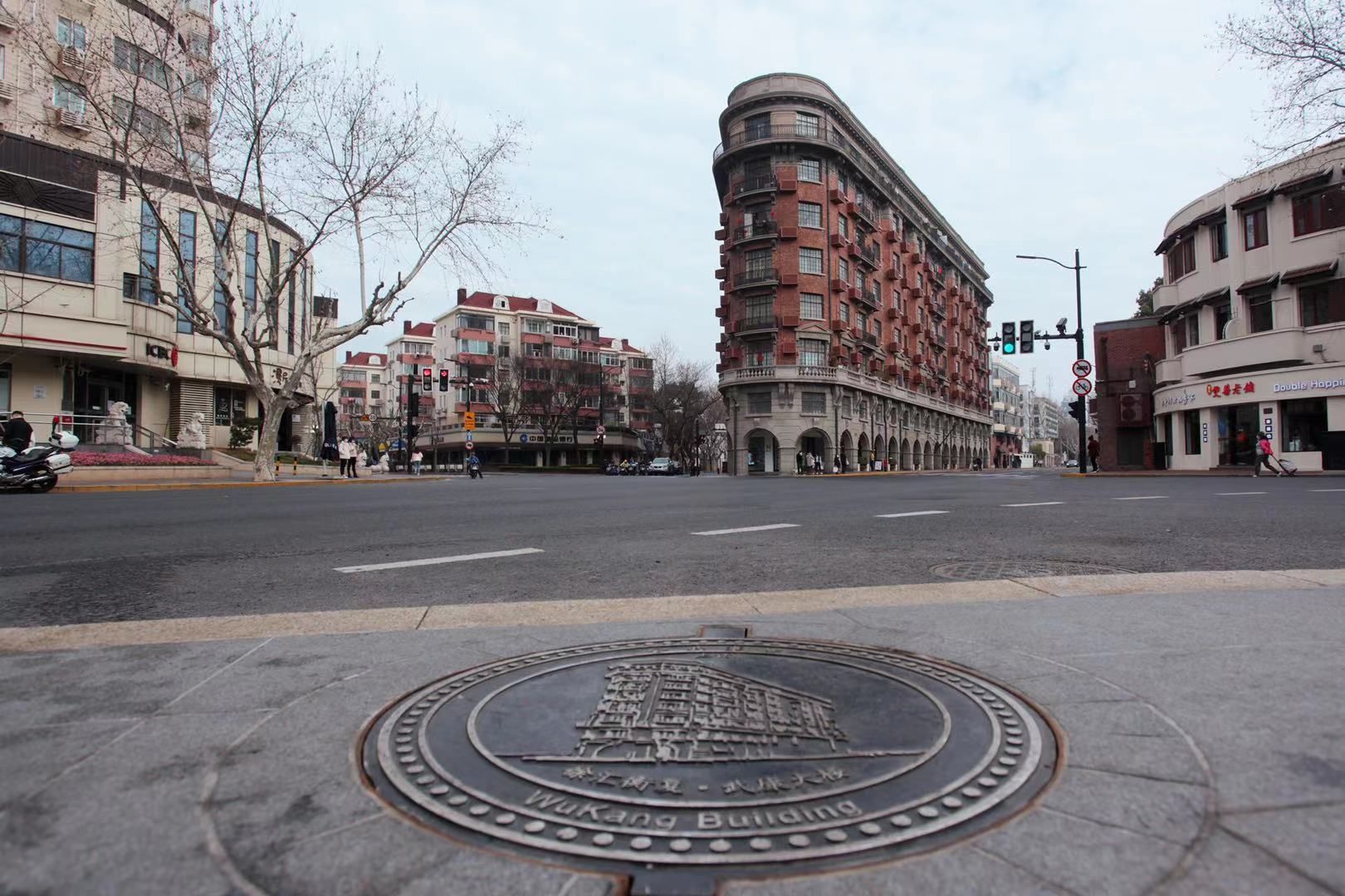 文艺青年打卡武康大楼有了新体验：天上无线，地上有景，城市有爱