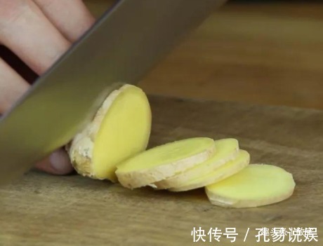 焯水|一鸽胜九鸡，炖鸽子汤焯水教你正确做法，鸽子汤鲜肉嫩营养高