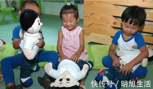 家长|小学生QQ群聊内容让人脸红,性无知惹的祸,现在不解决就迟了