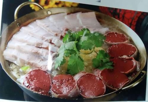  必点|这8道菜，堪称东北菜里的“扛把子”，东北饭店老板：每桌必点