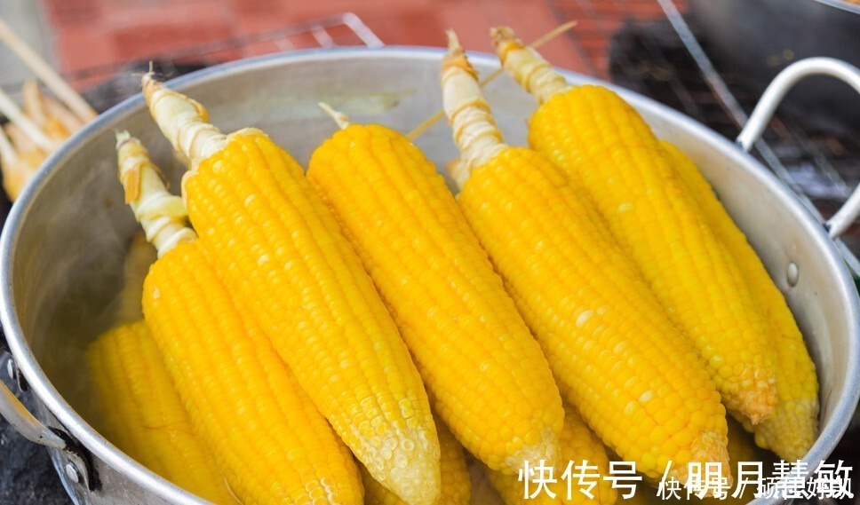 冷冻|保存玉米，直接冷冻还是煮熟再冻教你正确做法，玉米新鲜又香甜
