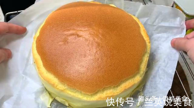 6个鸡蛋，一碗面粉，教你做蛋糕，不用烤箱也能做，比买的还好吃