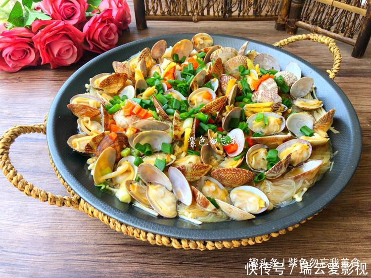 美味|花蛤最好吃的做法,不焯水不爆炒,肉质鲜嫩还美味,超解馋