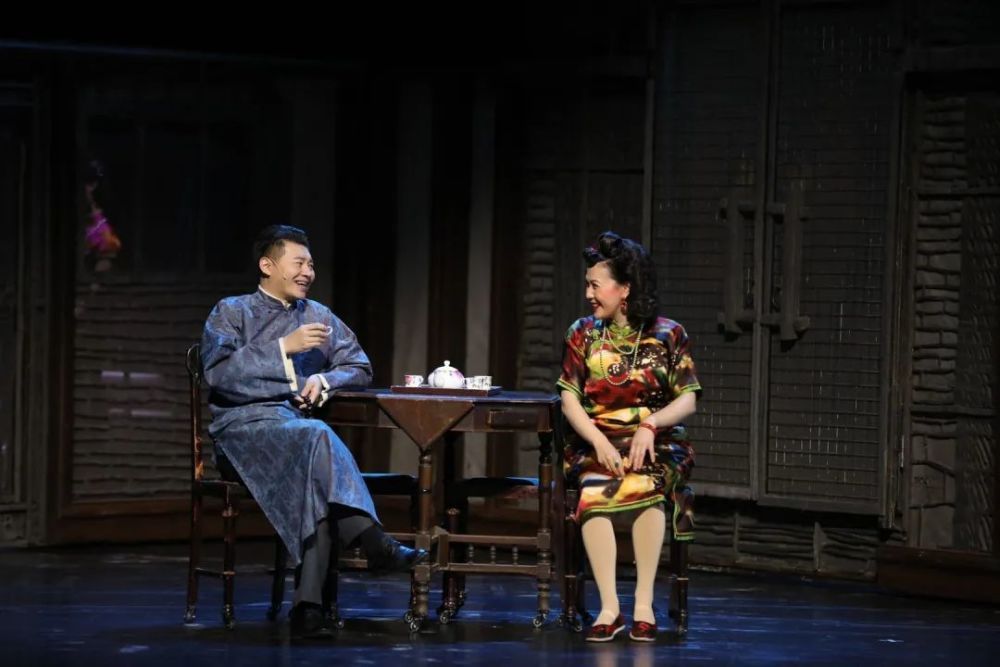  星光|今晚的大钻石星光熠熠，话剧《四世同堂》每一位演员都有惊喜！